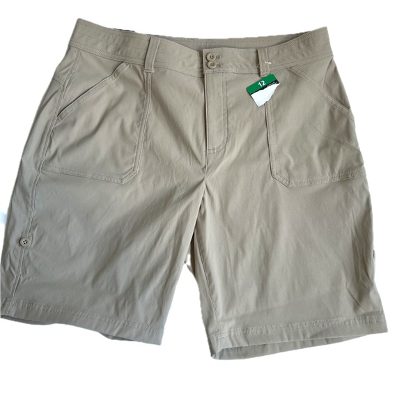 Eddie Bauer Shorts Rolled Hem Bermuda Size 12 Beige Nylon Spandex New NWT - Picture 1 of 9